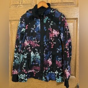 Lululemon Run Bandit Black Floral Petal Full Zip Jacket with Hood Size 6